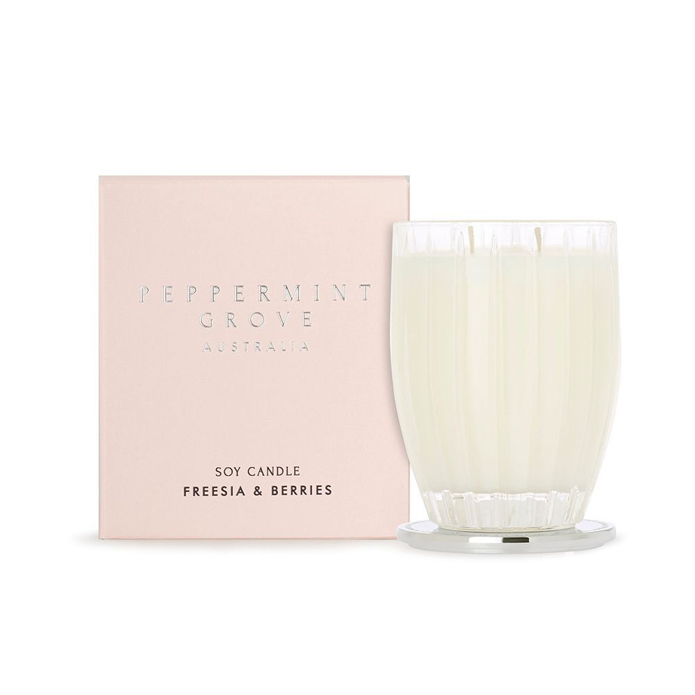 Freesia & Berries Soy Candle 350g